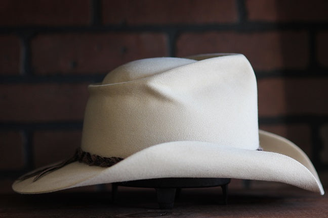 Inspired by the hat made by Baron Hats and worn by Viggo Mortensen in “Hidalgo”